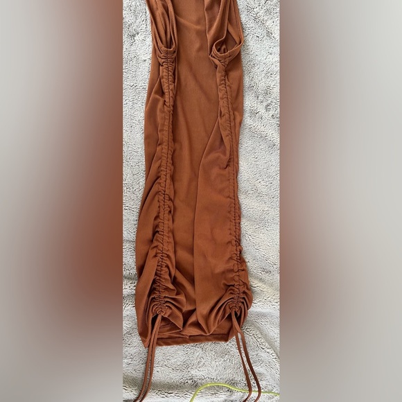 BTFBM Bodycon Sleeveless Ruched Mini Dress Sz S Drawstring Sides Ribbed NWT - Picture 4 of 9